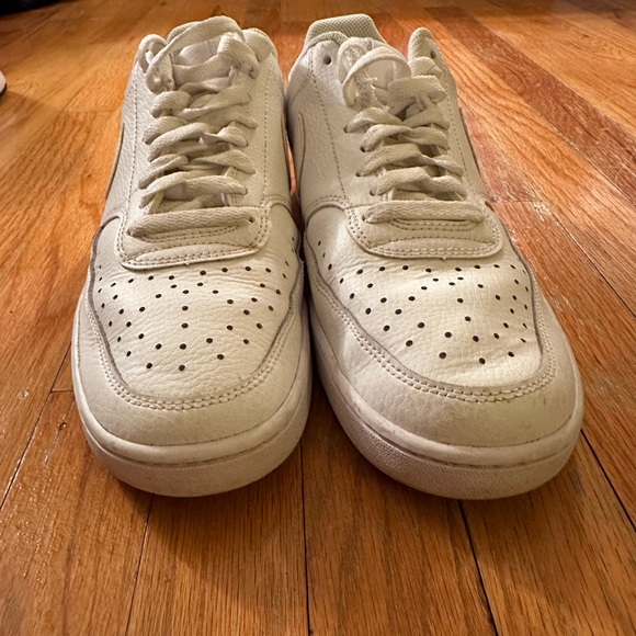 Air Force 1 - Picture 2 of 6